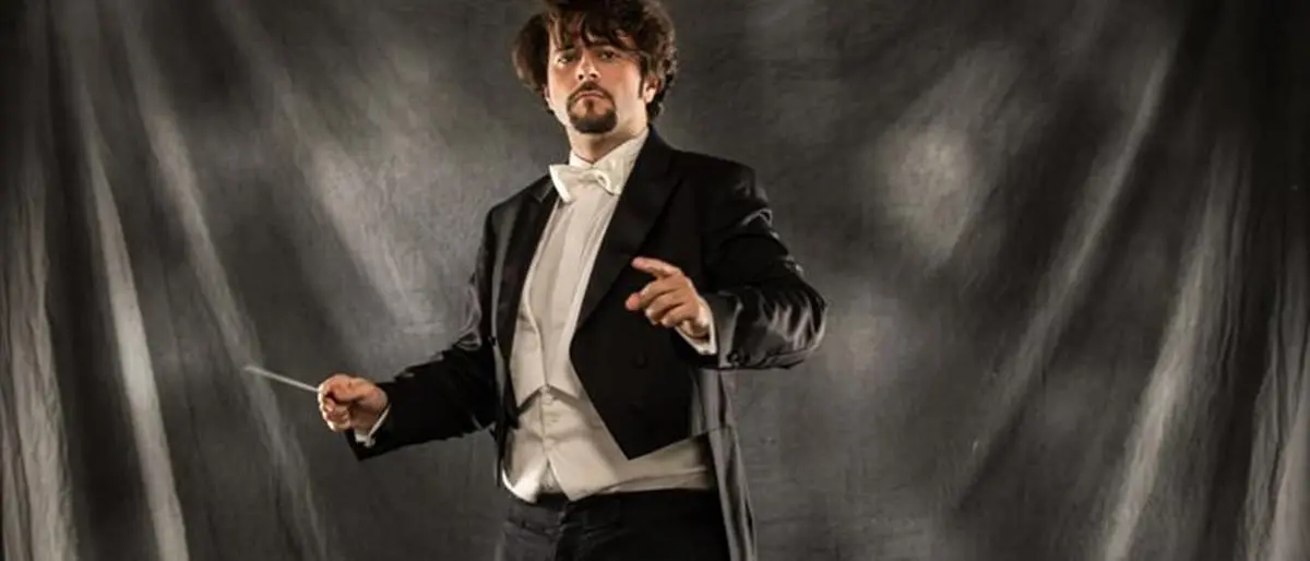 Filippo Arlia, giovane e brillante direttore d'orchestra con la Calabria nel cuore