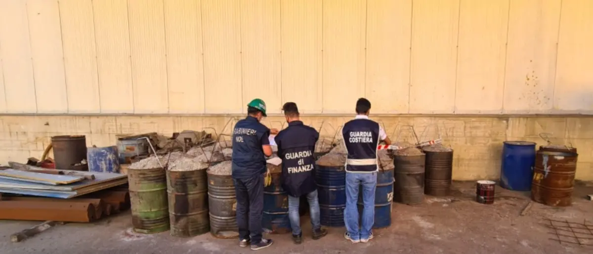 Lamezia, scarichi illeciti ed esalazioni: sequestrato complesso industriale da 24 milioni