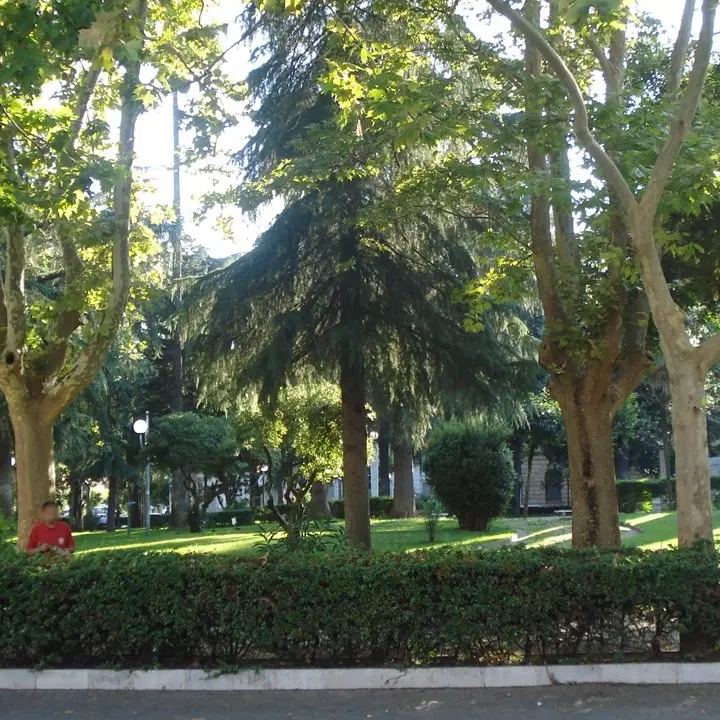 Cosenza, comitato di quartiere denuncia il degrado a Villa nuova