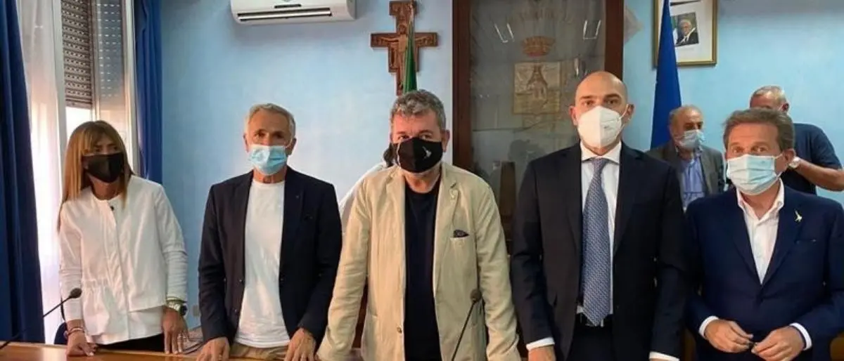 Porto di Bagnara, Spirlì incontra i pescatori dopo il sequestro: «Faremo la nostra parte»