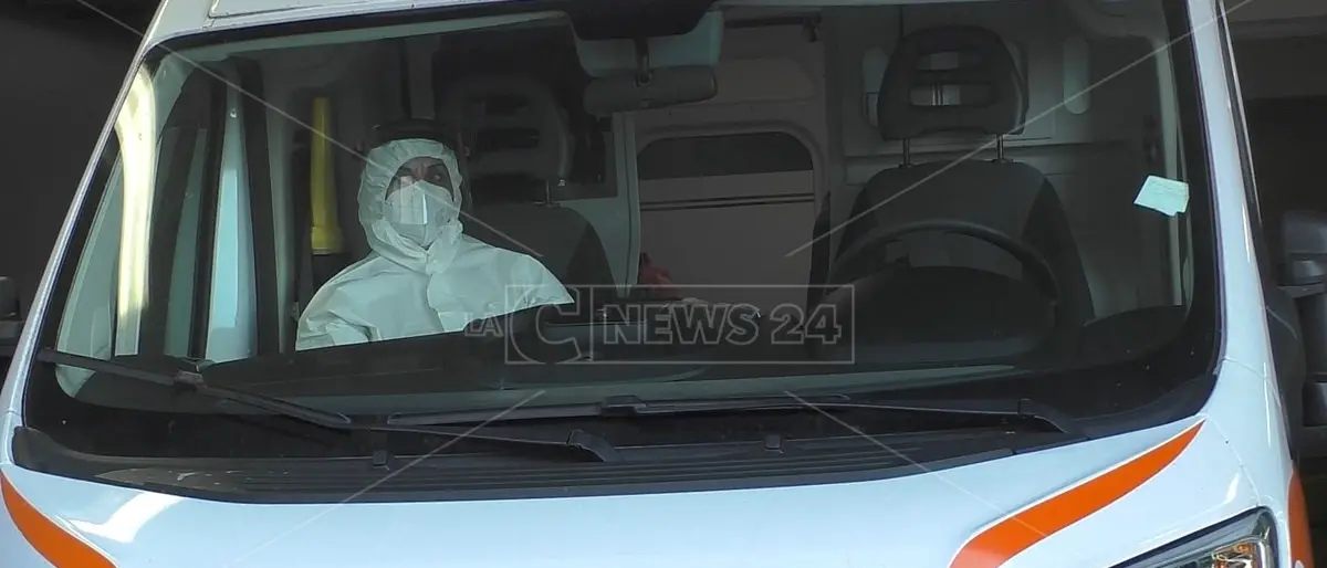Covid, morì durante il trasporto da Corigliano Rossano a Catanzaro: denuncia dei familiari