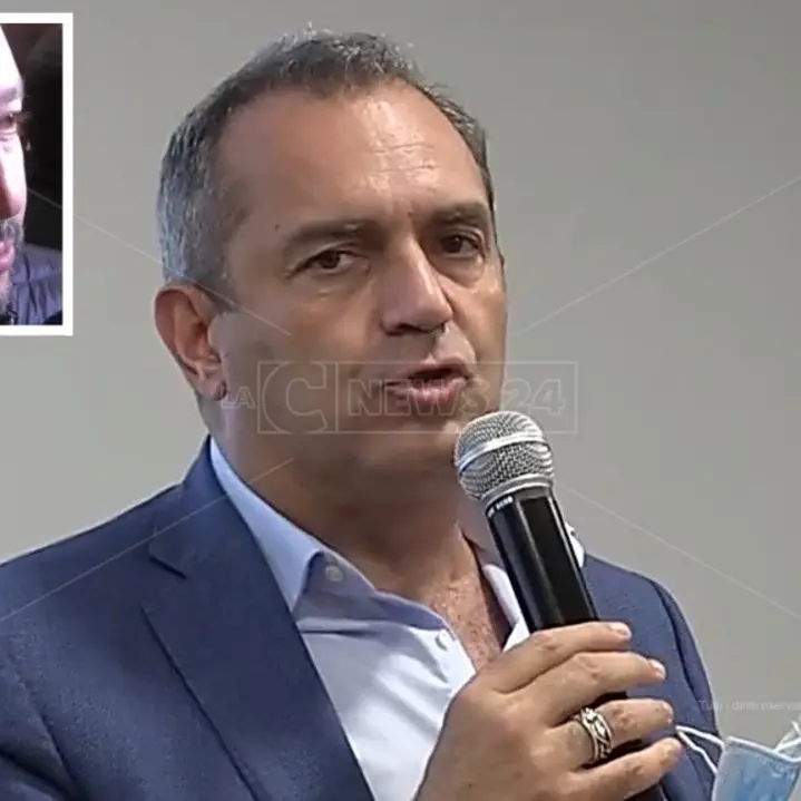 Regionali, de Magistris replica a Salvini: «La Calabria non ha bisogno di chi ci chiamava terroni»