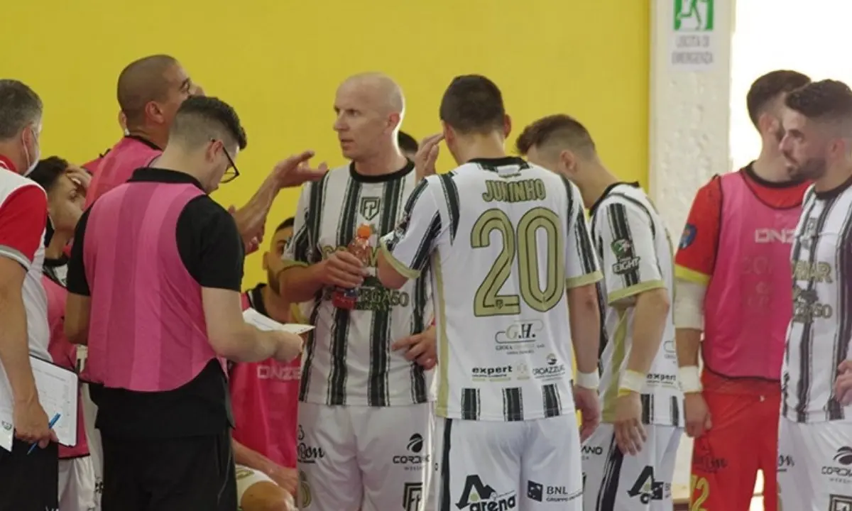 Futsal, finale playoff sospesa. La replica del Polistena: «Scelta arbitrale scellerata»