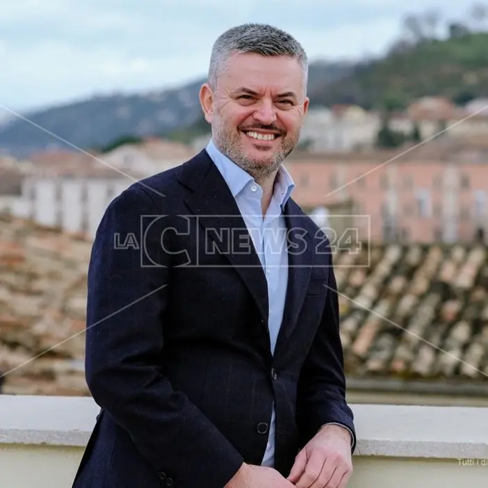 Comunali Cosenza, Mancini scende in campo: «Avviato confronto con forze del centrosinistra»