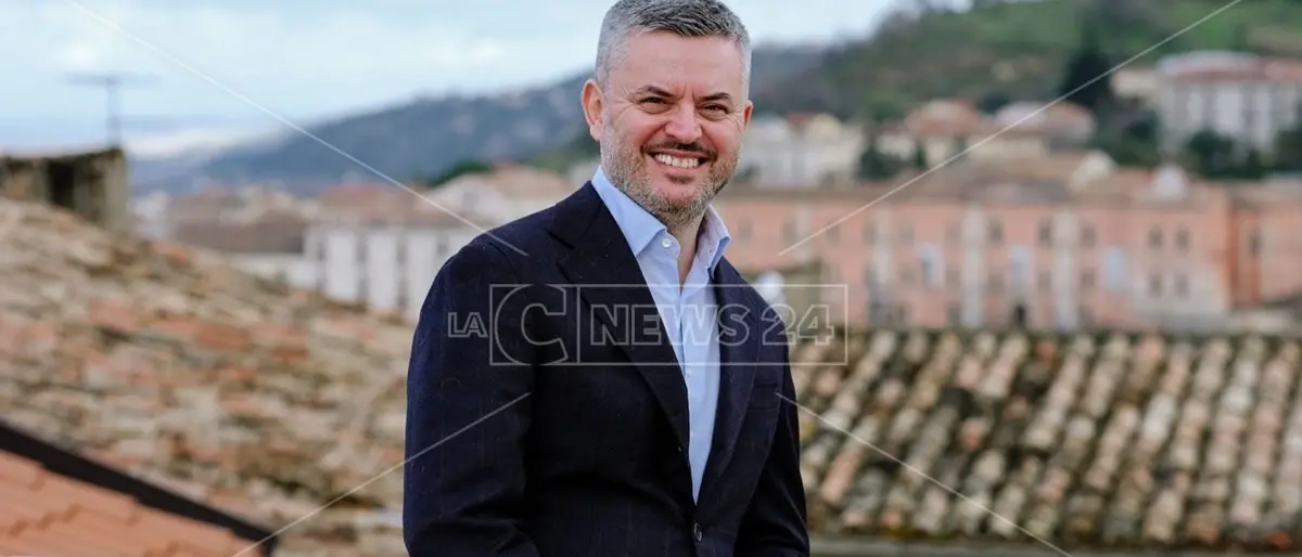 Comunali Cosenza, Mancini scende in campo: «Avviato confronto con forze del centrosinistra»