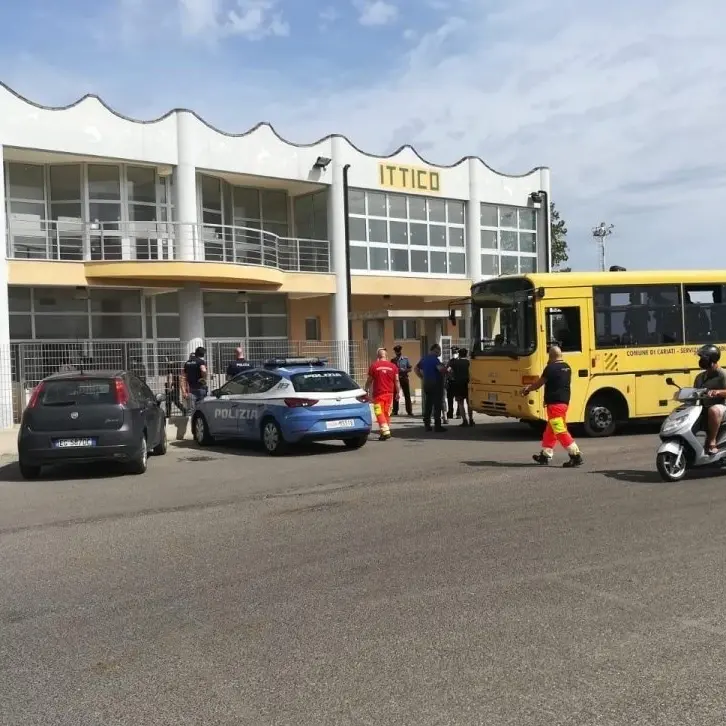 Sbarco migranti a Cariati, fermati i presunti scafisti: tentavano di fuggire in taxi