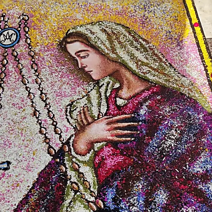 Infiorata: arte, fede e bellezza a Potenzoni per la festa del Corpus domini