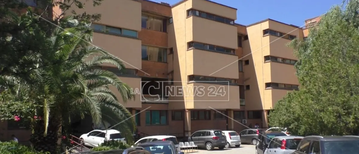 Ospedale di Cetraro, mancano i medici e chiude un turno di dialisi: disagi in vista per i pazienti