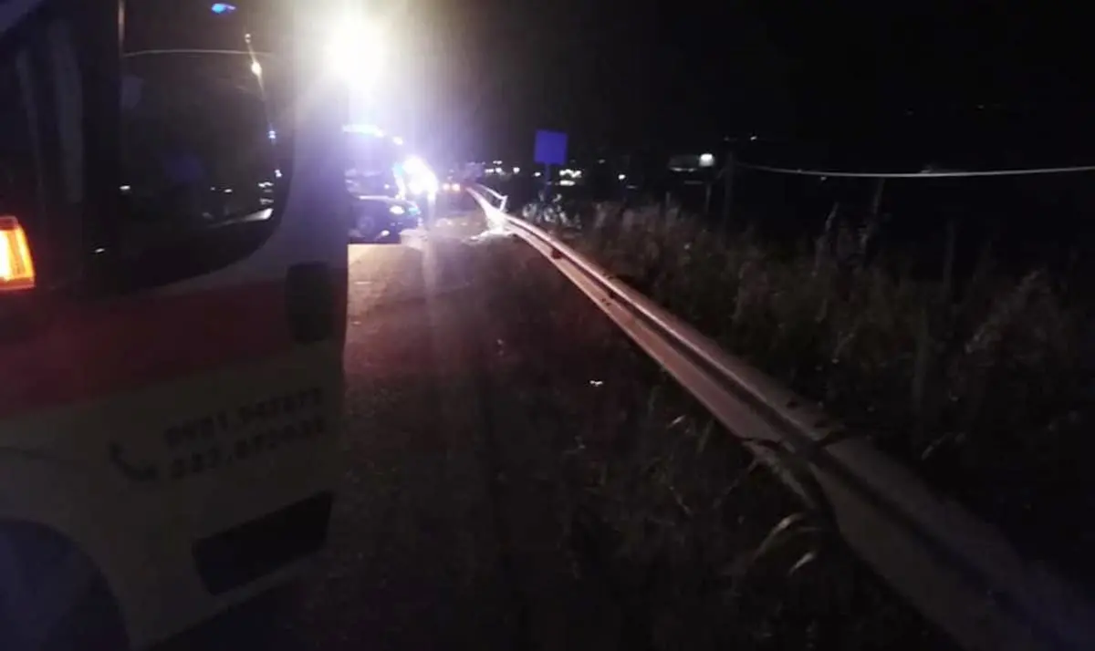 Incidente a Corigliano-Rossano, 26enne travolto e ucciso da un’auto sulla statale 106