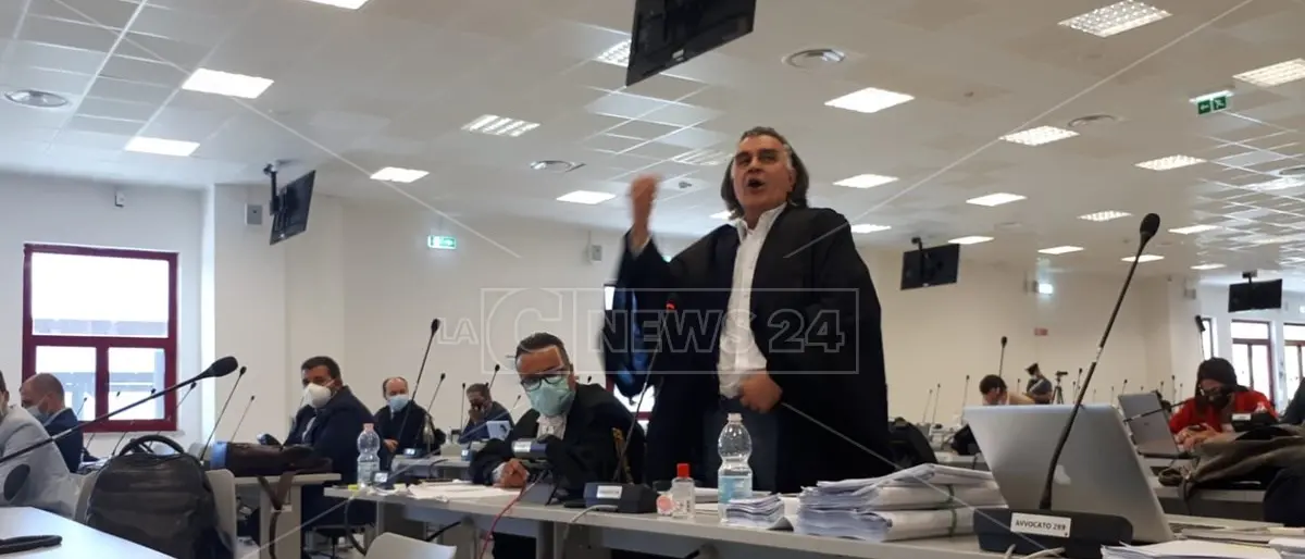 A Rinascita Scott scintille in aula con l'avvocato Staiano durante il controesame di Mantella