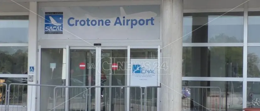 Aeroporto Crotone, un tavolo tecnico per attrarre nuove compagnie e rilanciare lo scalo