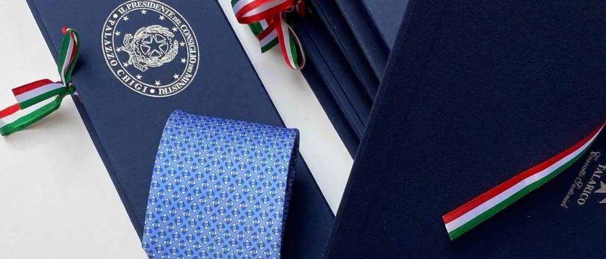 Le cravatte del calabrese Talarico scelte da Draghi come dono ufficiale ai capi di Stato al G7