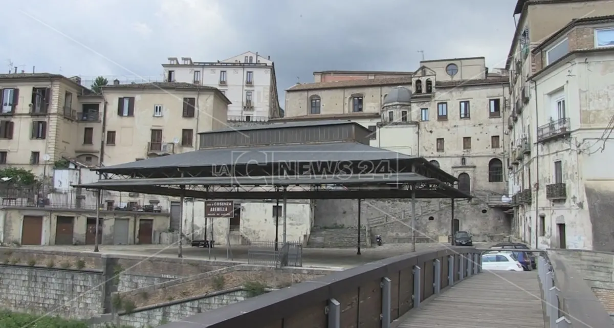 Coltivatori diretti senza una sede, la proposta: «Portiamoli al mercato Arenella»\n