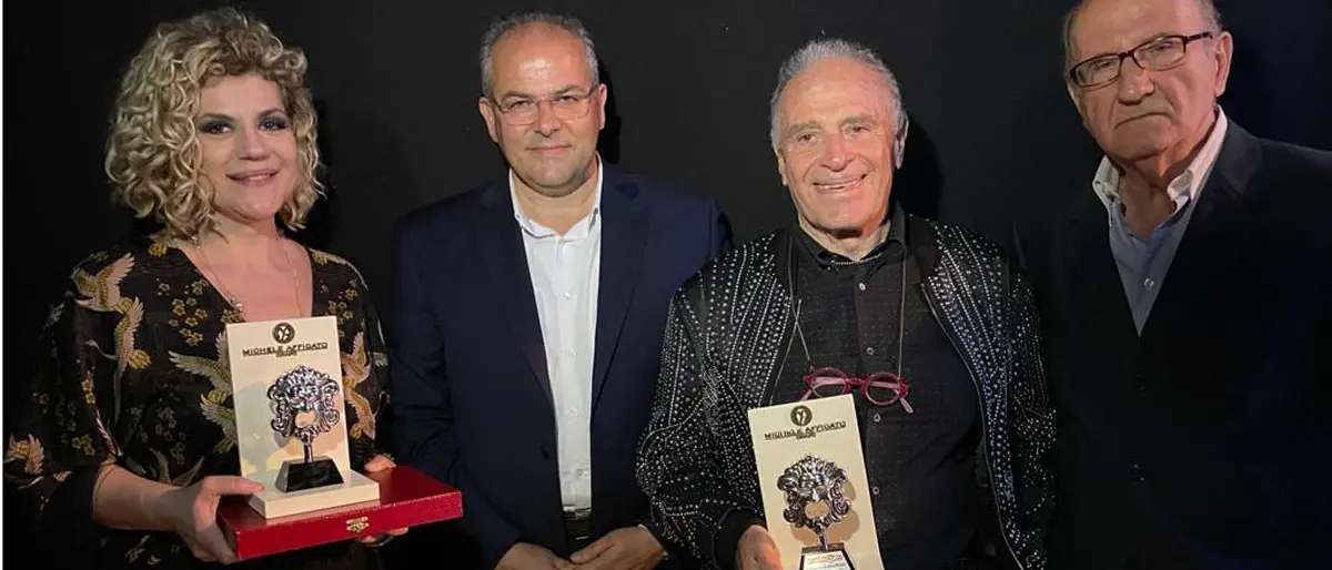 Cantagiro, a Cosenza Edoardo Vianello ed Emanuela Villa premiati con la Maschera d’Argento di Affidato
