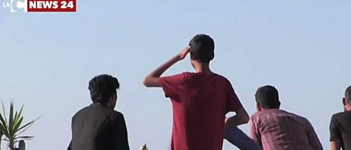 Ancora uno sbarco in Calabria, ottanta migranti arrivati nel Reggino