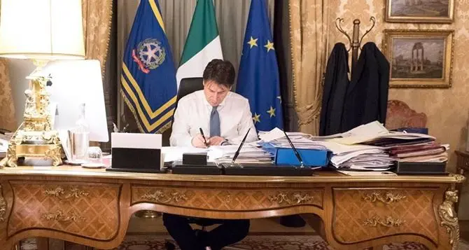 Il Governo prepara il nuovo decreto: reddito d’emergenza, cig per 18 settimane e più bonus