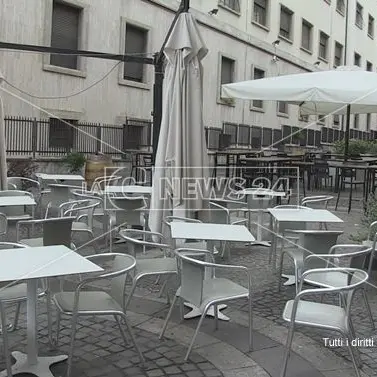 Cosenza, timide riaperture dei locali ma la movida morde il freno