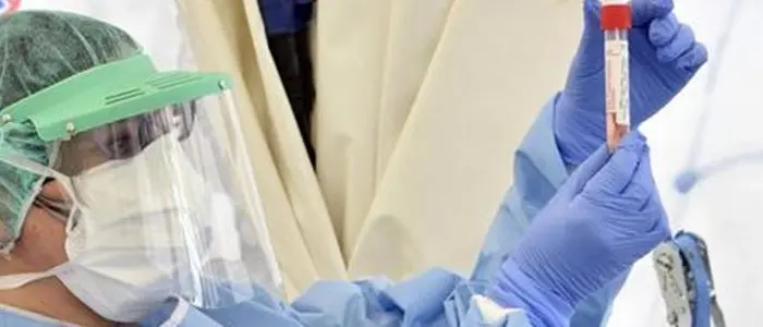 Rientri, tamponi per chi torna in Calabria. Laboratori mobili in A2, aeroporti e stazioni