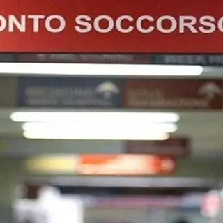 Coronavirus, evade dalla quarantena e semina il panico al pronto soccorso