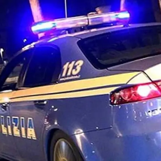 Lamezia, spacciatore minaccia tossicodipendente e i suoi familiari: arrestato