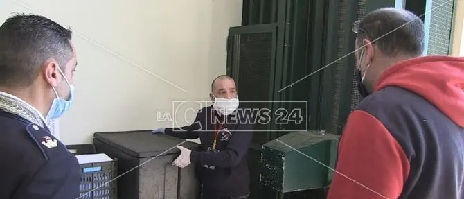 A Cosenza pasti caldi preparati dai detenuti per i bisognosi: il video