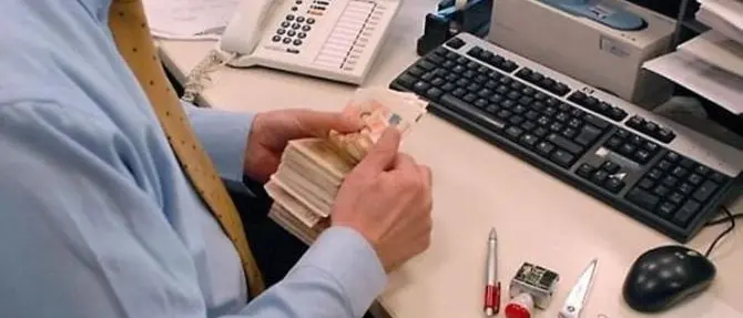 Banche, il Codacons: «Prestiti garantiti sono flop. Non rispondono neppure al telefono»