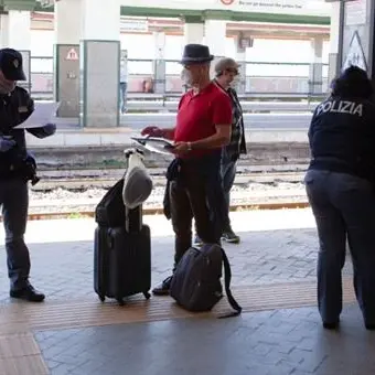 Rientri, alla stazione di Reggio Calabria allestita un'area tamponi