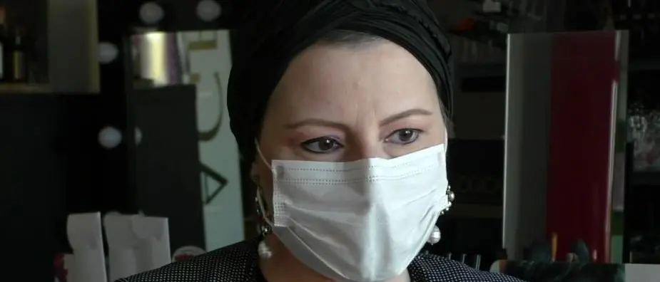 Locri, lo sfogo di una parrucchiera: «La mia malattia, il salone chiuso e zero bonus»