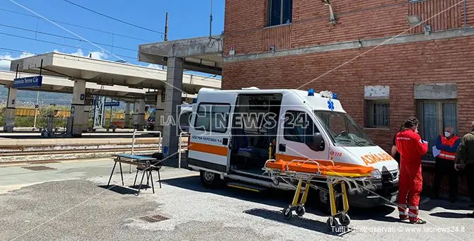 Tamponi (quasi) obbligatori: spesso chi rientra in Calabria non ha modo di fare il test