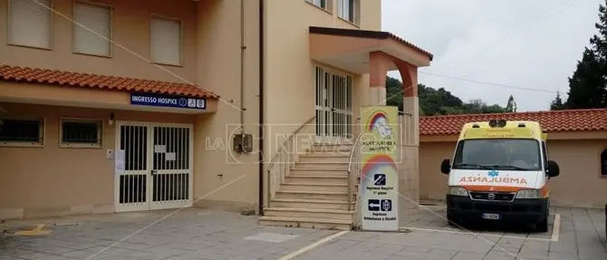 Coronavirus, il Sant’Andrea Hospice torna alla normalità: negativi ultimi tamponi