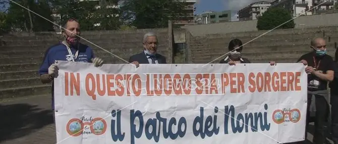 Rende, in arrivo il Parco dei Nonni: l'iniziativa de La Terra di Piero