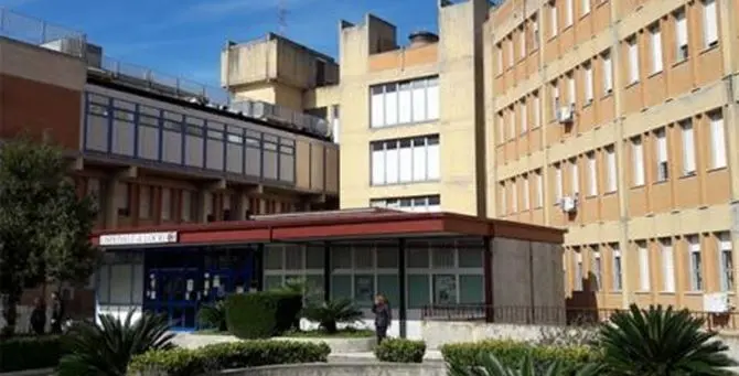 Locri, ha un infarto e lo dimettono: torna in ospedale e muore. Avviate le indagini