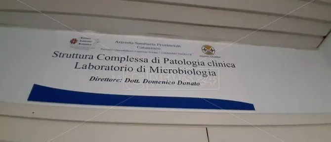 Macchinari per tamponi abbandonati, Lamezia attende l'ok per assumere medici