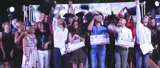 “Costruisco il mio futuro”, torna la borsa di studio per i giovani di Tropea
