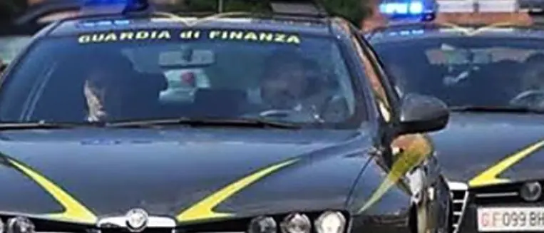 'Ndrangheta a Reggio Calabria, 19 indagati: ci sono anche imprenditori e funzionari pubblici