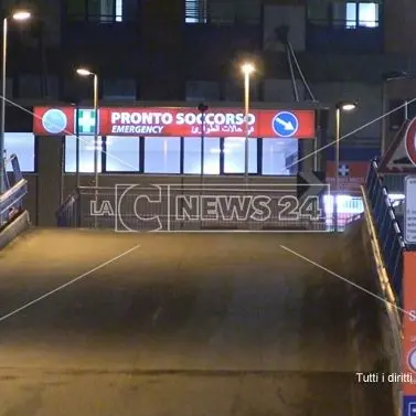 Ospedale Cosenza, medico aggredito nella notte al pronto soccorso