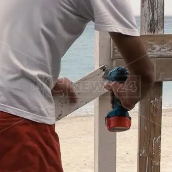 Lavori in corso sulle spiagge vibonesi ma quest'anno affittare l'ombrellone costerà di più