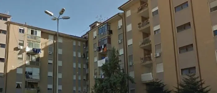 Cosenza, la gestione delle case popolari è un buco nero di sprechi: ecco anomalie e cifre