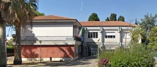 Ricadi, blitz della Guardia di finanza in Comune: l'ufficio tecnico nel mirino