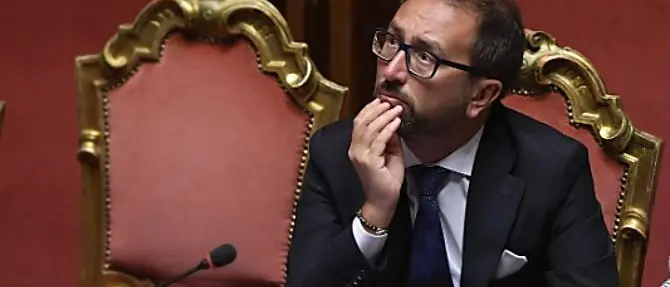 Caso Bonafede, il Senato respinge la sfiducia al ministro: Renzi blinda il governo