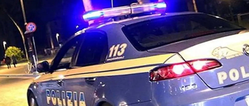 Reggio Calabria, spari nella notte contro un negozio del centro