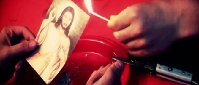 La ‘ndrangheta dei cavalieri di Cristo e il “battesimo” con le forbicine della Chicco