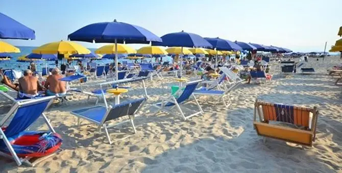 Roccella, dopo la Bandiera blu si punta alla sicurezza sulle spiagge