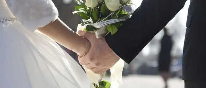 Sequestro beni a struttura alberghiera, intascava in nero le buste degli sposi