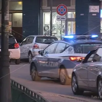 Cosenza, tenta di strangolare la moglie ma viene bloccato dalla polizia