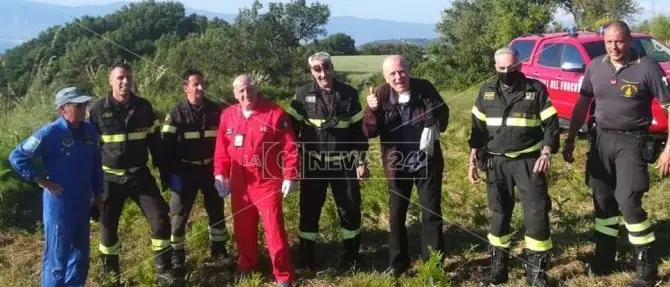 Incidente con il parapendio a Pizzo, pilota 71enne miracolosamente illeso