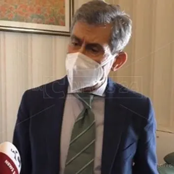 Detenuto e pagato dall'Asp, la difesa del commissario: «Ritardo delle Procure»