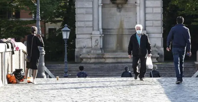 Fase 2, in arrivo gli assistenti civici: 60mila volontari per potenziare i controlli