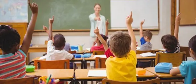 Concorso scuola, c'è l'accordo: si farà dopo l'estate e senza crocette