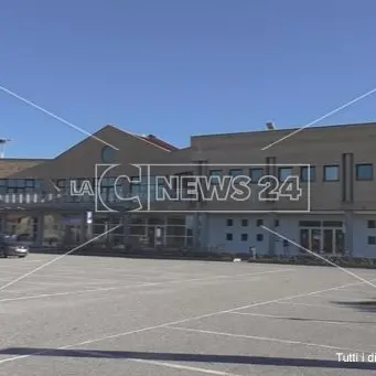 Locali sporchi, chiuso il distaccamento pompieri dell'aeroporto di Crotone